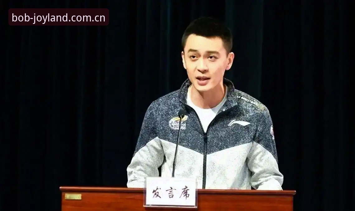 杨鸣为何说C罗压力大？世界杯前锋进球潮的深度剖析